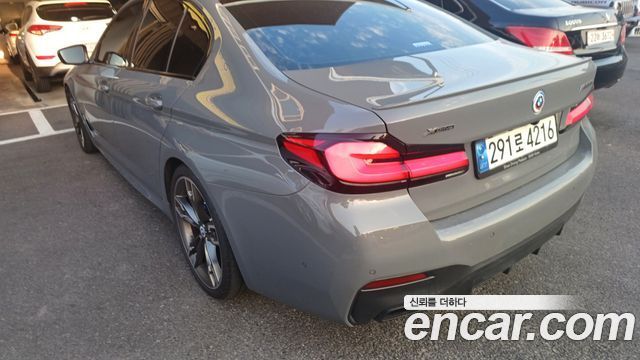 BMW 5-Series M550i xDrive — пробег 4 395 км — фото 5 из 5