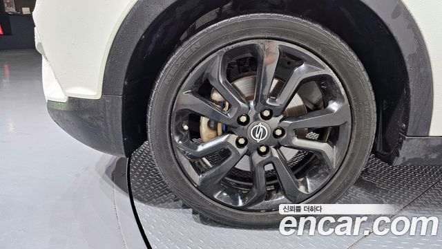 Ssangyong TIBOLI из Кореи Encar