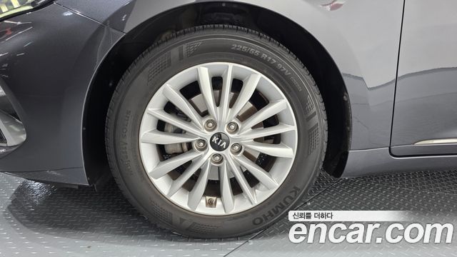 Kia K7 из Кореи Encar