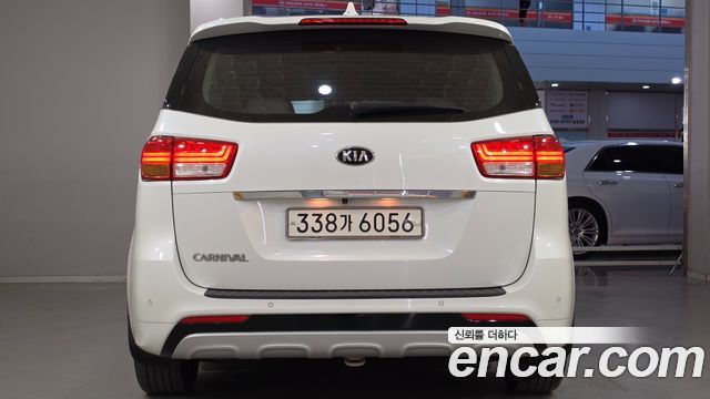 Kia Carnival из Кореи Encar