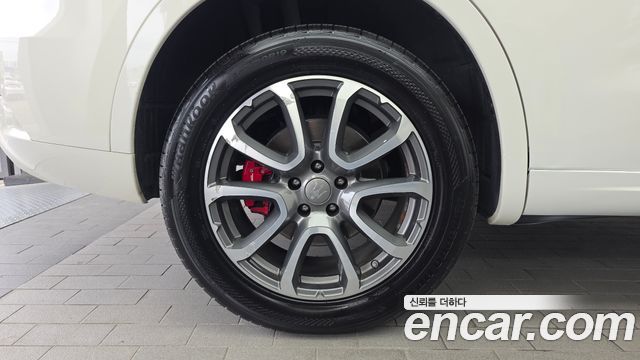 Maserati Levante из Кореи Encar