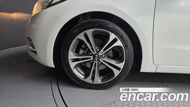 Kia K3 из Кореи Encar