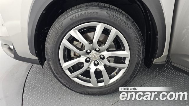 Lexus NX из Кореи Encar