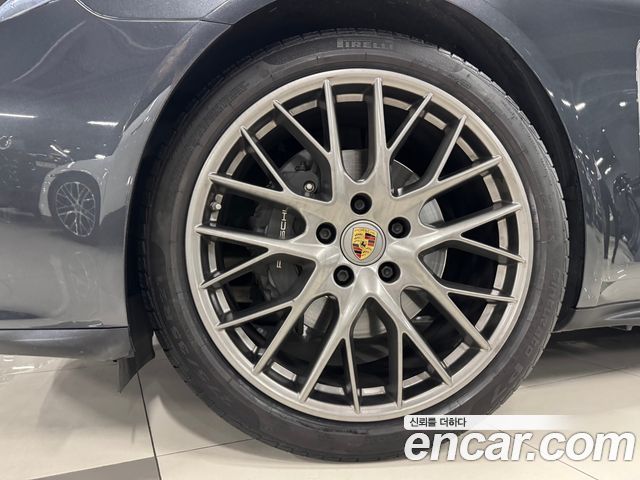 Porsche Panamera 2.9 AWD Platinum Edition — пробег 49 900 км — фото 5 из 5