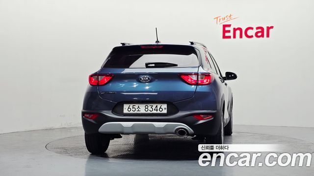 Kia Stonic 1.4 Deluxe — пробег 69 378 км — фото 4 из 5