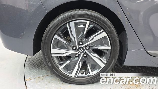 Hyundai Ioniq Q — пробег 188 641 км — фото 5 из 5