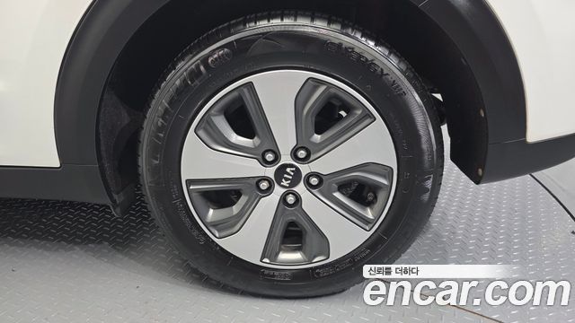 Kia Niro из Кореи Encar