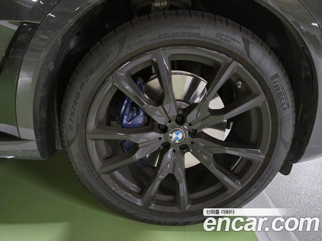 BMW X7 xDrive 40d M Sport 7 STR — пробег 5 000 км — фото 5 из 5