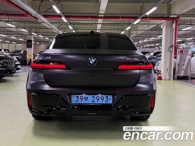 BMW i7 xDrive 60 Freeze Seoul Edition — пробег 15 173 км — фото 5 из 5