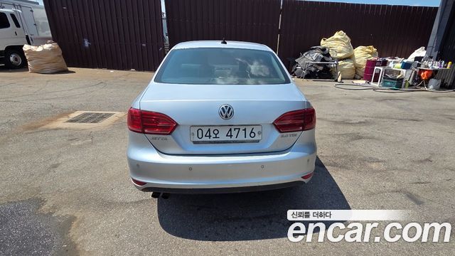 Volkswagen Jetta 2.0 TDI 6th — пробег 215 000 км — фото 5 из 5