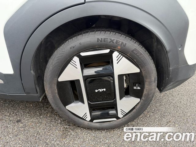 Kia EV3 из Кореи Encar