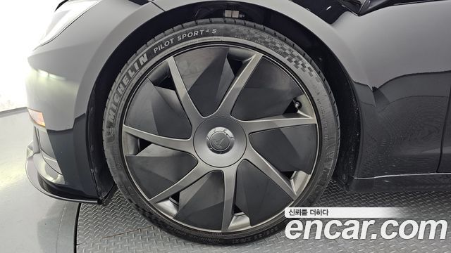 Tesla Model S Plaid — пробег 7 813 км — фото 5 из 5