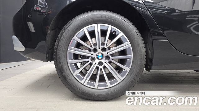 BMW 2-Series 220i Luxury — пробег 7 821 км — фото 5 из 5