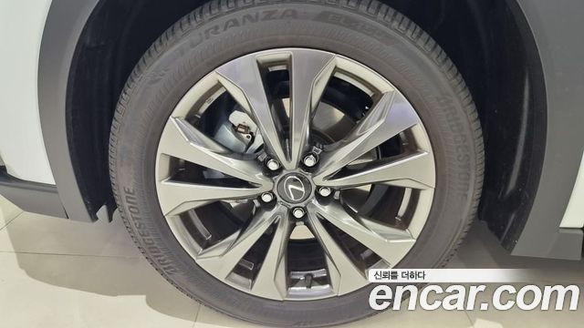 Lexus UX из Кореи Encar