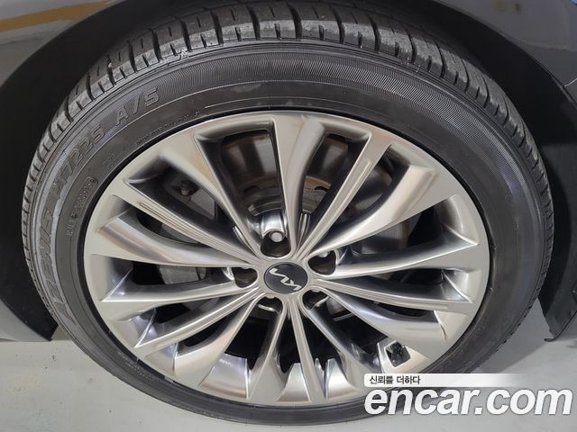 Kia K9 из Кореи Encar