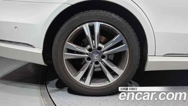 Mercedes-Benz E-Class E220 Bluetec Avantgarde — пробег 85 637 км — фото 5 из 5