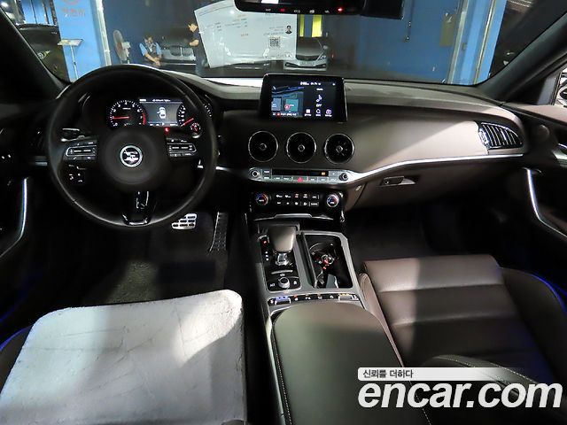 Kia Stinger из Кореи Encar