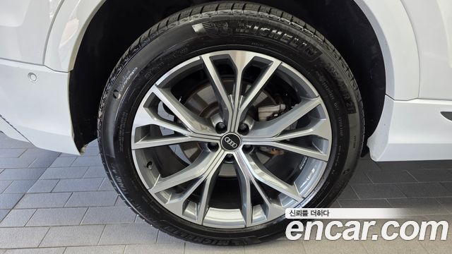 Audi Q8 из Кореи Encar