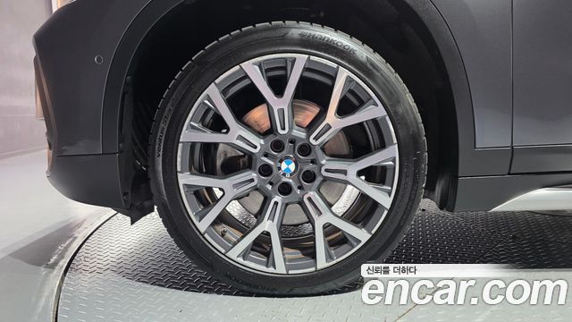 BMW X1 xDrive 20i xLine — пробег 58 273 км — фото 5 из 5