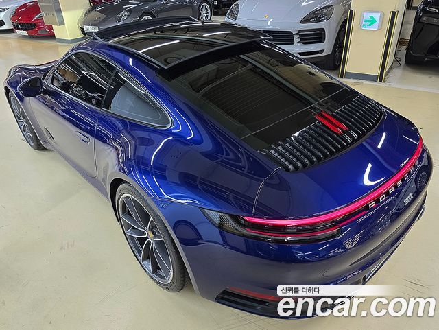 Porsche 911 Carrera — пробег 14 666 км — фото 5 из 5