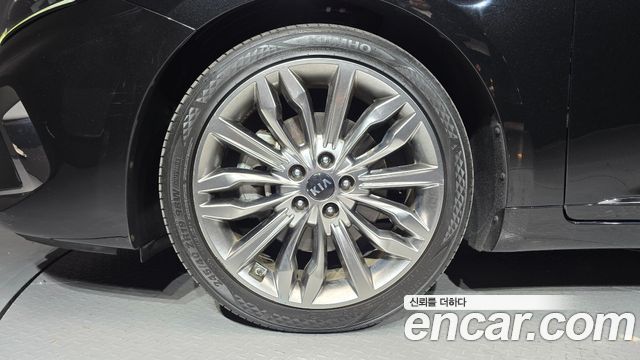 Kia K7 из Кореи Encar