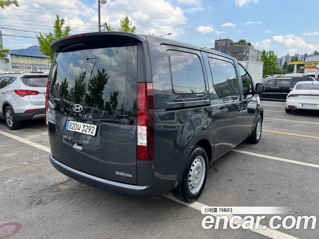 Hyundai Staria из Кореи Encar