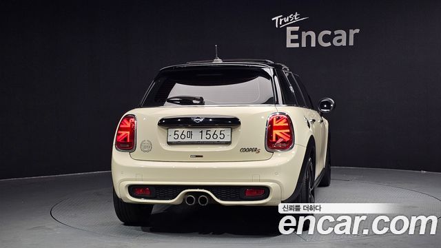 Mini Cooper 5Door Standard 3rd — пробег 145 931 км — фото 4 из 5