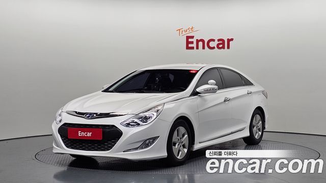 Hyundai Sonata 2.0 Premier — пробег 121 633 км — фото 1 из 5