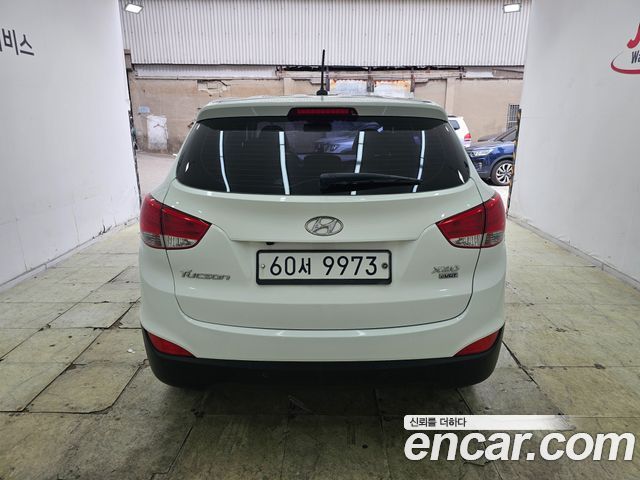 Hyundai Tucson Diesel 2WD X20 Smart — пробег 208 143 км — фото 4 из 5