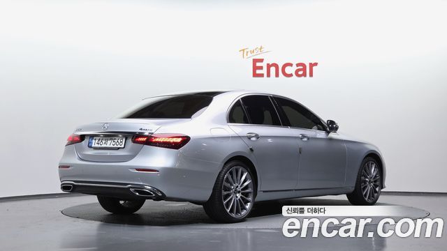 Mercedes-Benz E-Class из Кореи Encar
