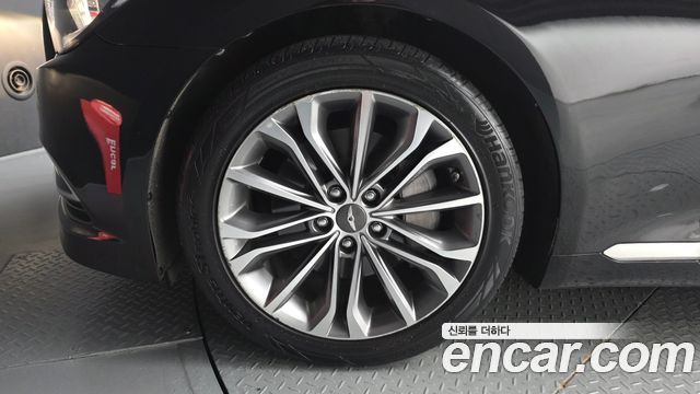Hyundai Genesis из Кореи Encar