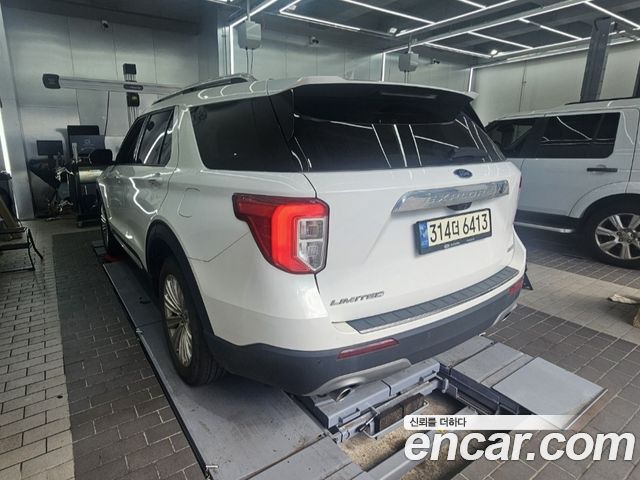 Ford Explorer 2.3 LimIted 4WD — пробег 42 000 км — фото 5 из 5