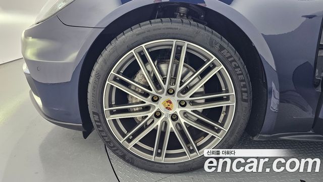 Porsche Panamera 3.0 AWD — пробег 94 570 км — фото 5 из 5