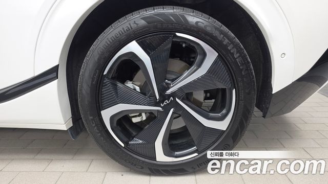 Kia EV6 Long Range GT Line — пробег 23 173 км — фото 5 из 5
