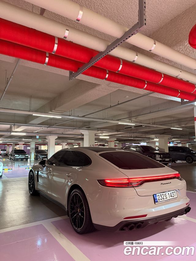 Porsche Panamera 3.0 — пробег 34 860 км — фото 2 из 5