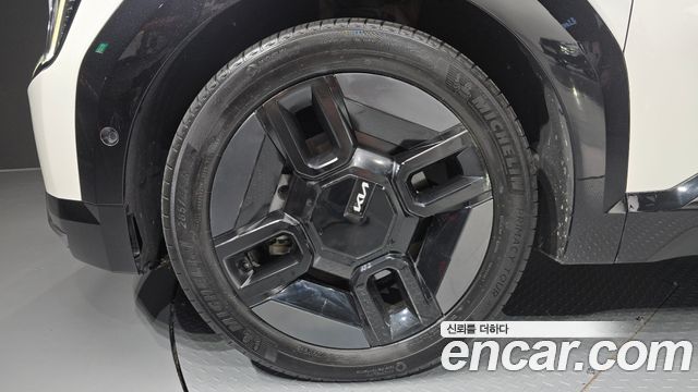 Kia EV9 Long Range 4WD Earth — пробег 138 419 км — фото 5 из 5