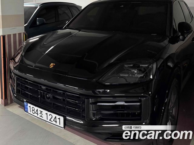 Porsche Cayenne 3.0 — пробег 10 600 км — фото 1 из 5