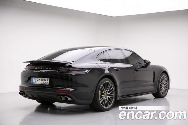 Porsche Panamera 4.0 Turbo S — пробег 39 800 км — фото 5 из 5