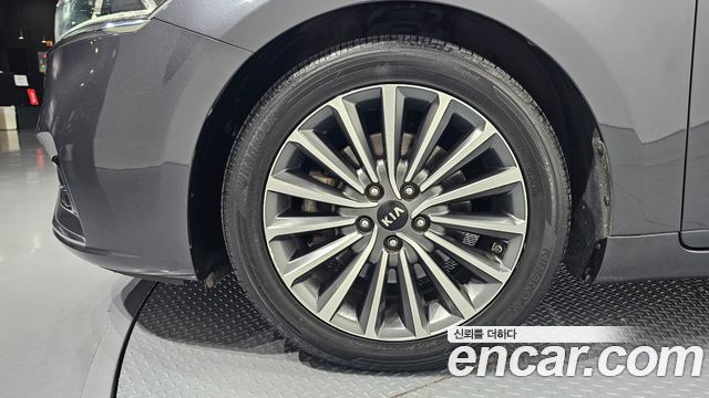 Kia K7 из Кореи Encar