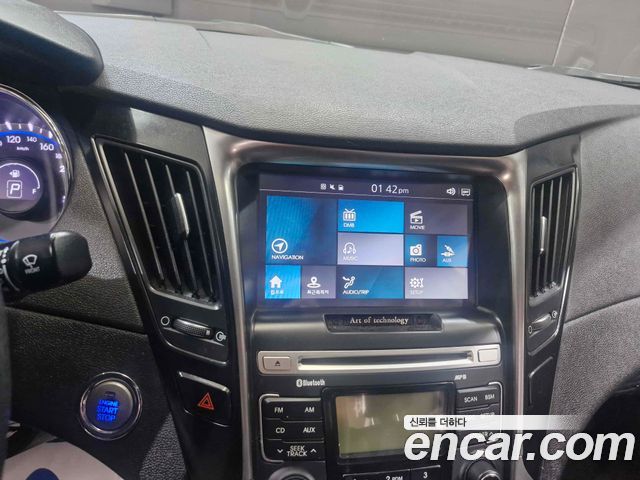 Hyundai Sonata Premier — пробег 165 855 км — фото 5 из 5