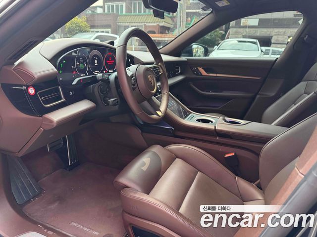 Porsche Taycan 4S — пробег 31 000 км — фото 5 из 5