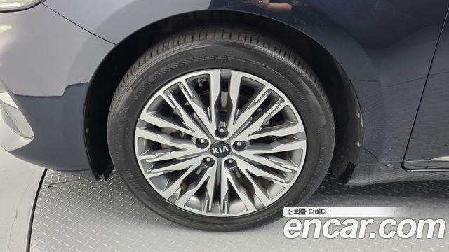 Kia K7 из Кореи Encar