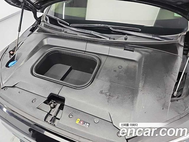 Kia EV3 Standard 2WD Air — пробег 48 148 км — фото 5 из 5