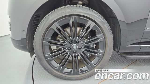 Land Rover Range Rover P530 Autobiography Long Wheel Base — пробег 47 284 км — фото 5 из 5