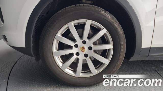 Porsche Cayenne 3.0 — пробег 103 001 км — фото 5 из 5