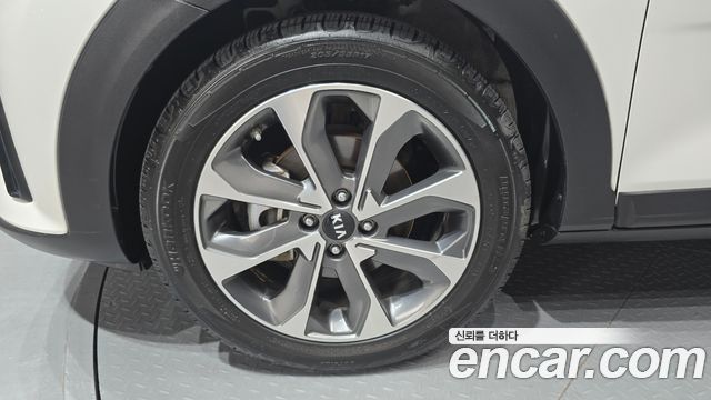 Kia Stonic 1.4 Prestige — пробег 52 450 км — фото 5 из 5