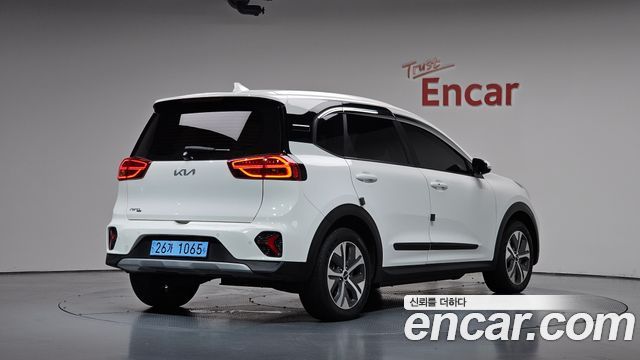 Kia Niro Air — пробег 141 109 км — фото 2 из 5