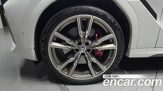 BMW X6 M50i — пробег 61 679 км — фото 5 из 5