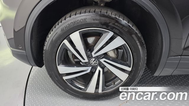 Volkswagen Touareg 3.0 TDI Premium — пробег 75 014 км — фото 5 из 5